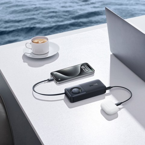 Powerbank 10000mAh 30W z portem USB-C i rozwijanym kablem USB-C Free2Pull - czarny