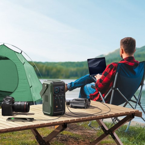 Powerbank turystyczny 75000mAh 100W USB-C USB-A lampka sygnał SOS - zielony