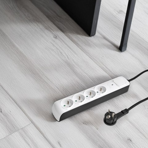 Listwa antyprzepięciowa 4 gniazda 1.5m - biała