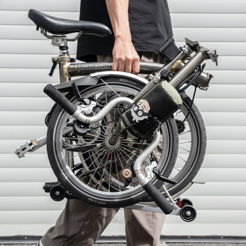 Torba turystyczna rowerowa na butelkę bidon z paskiem na ramię 1l - zielona