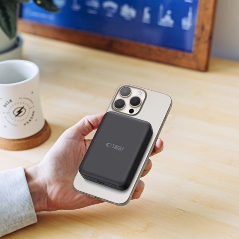 Powerbank 10000mAh MagSafe USB-C 15W z kablem USB-C - czarny
